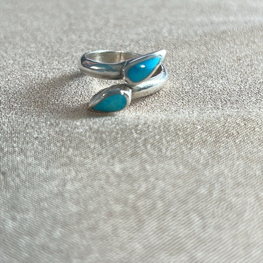 Vintage Sterling Silver and Turquoise Tear Drop Bypass Ring Size 6.5 Adj…